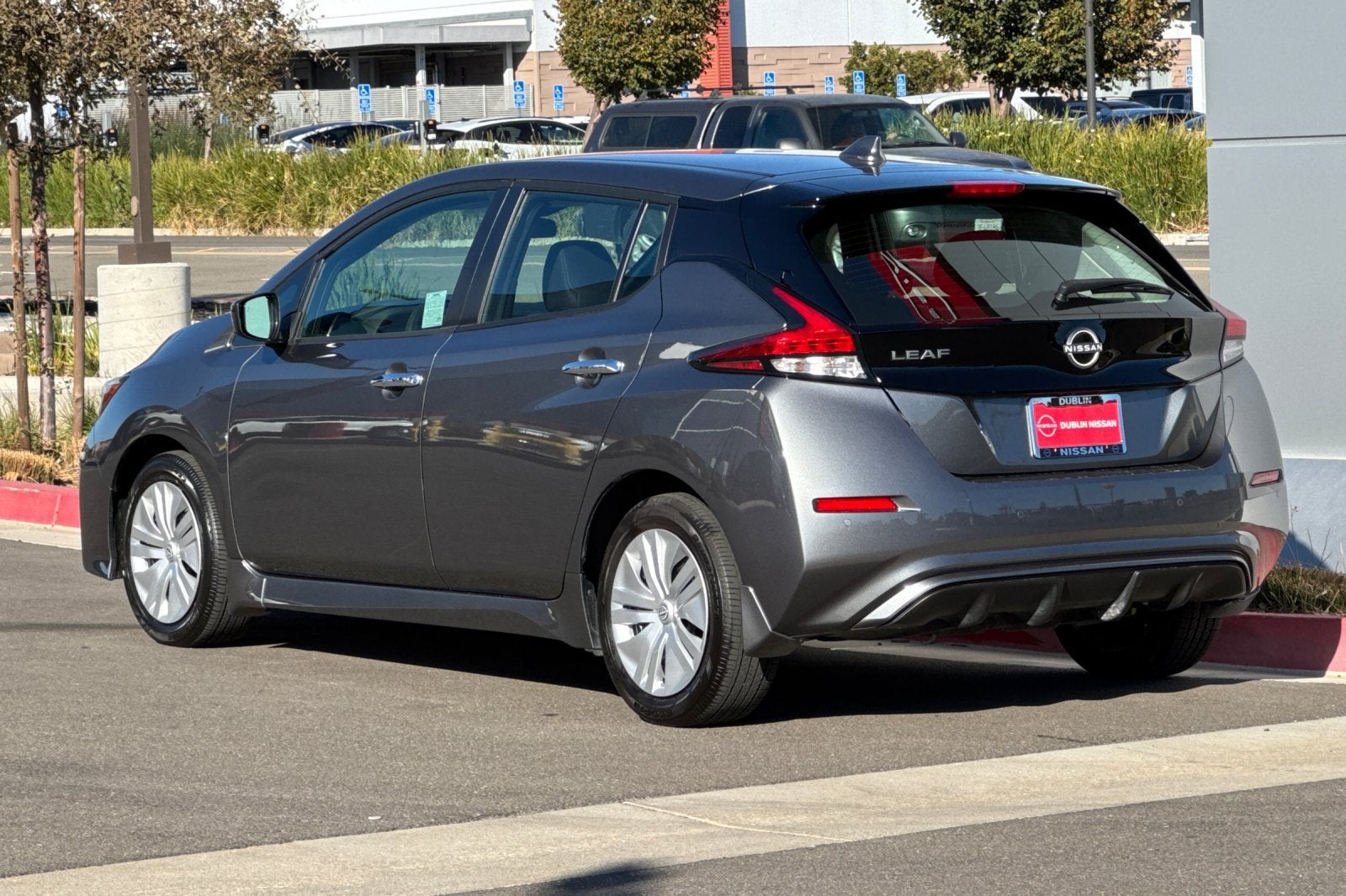 2025 Nissan Leaf S