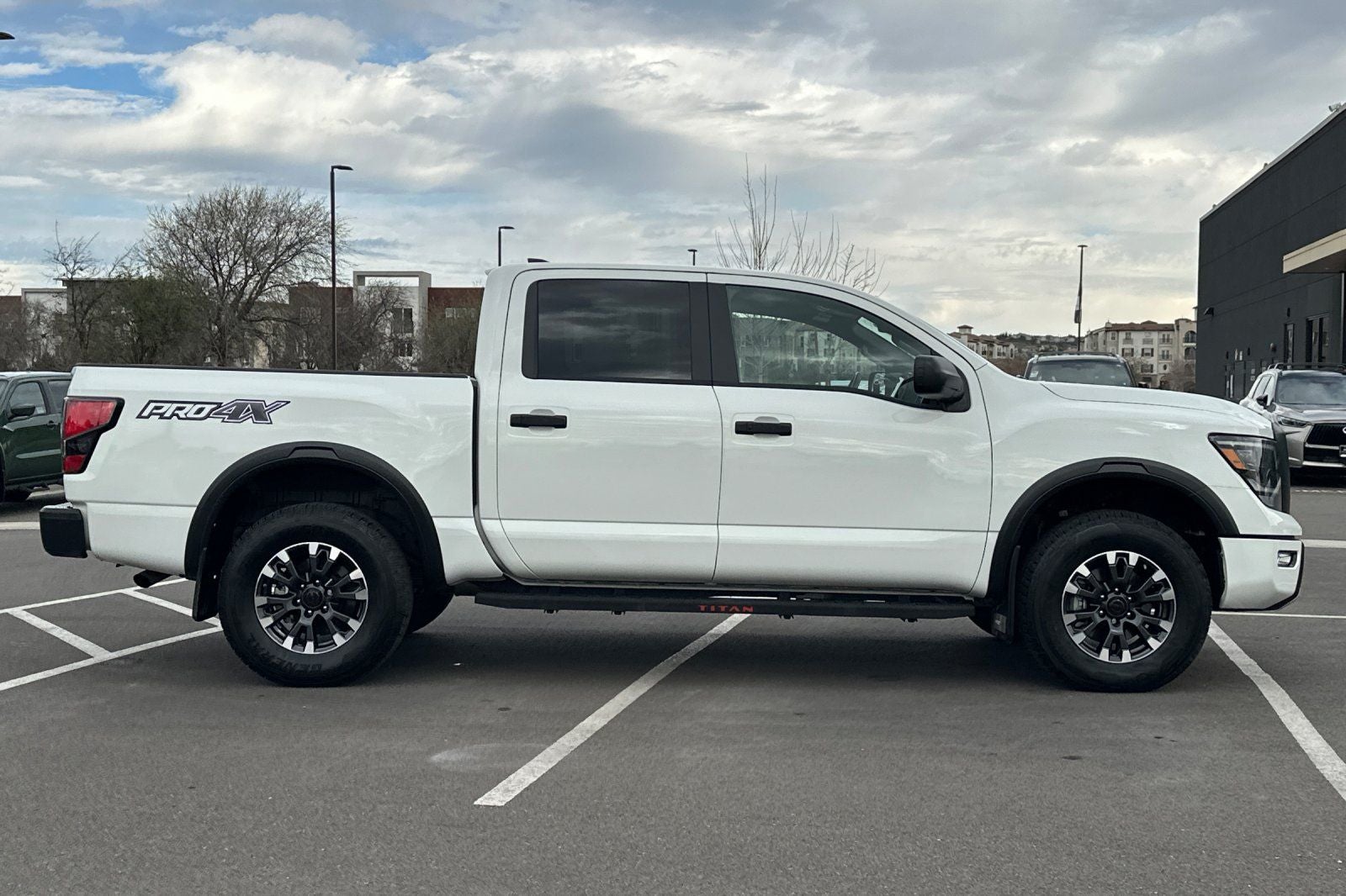 2024 Nissan Titan PRO-4X