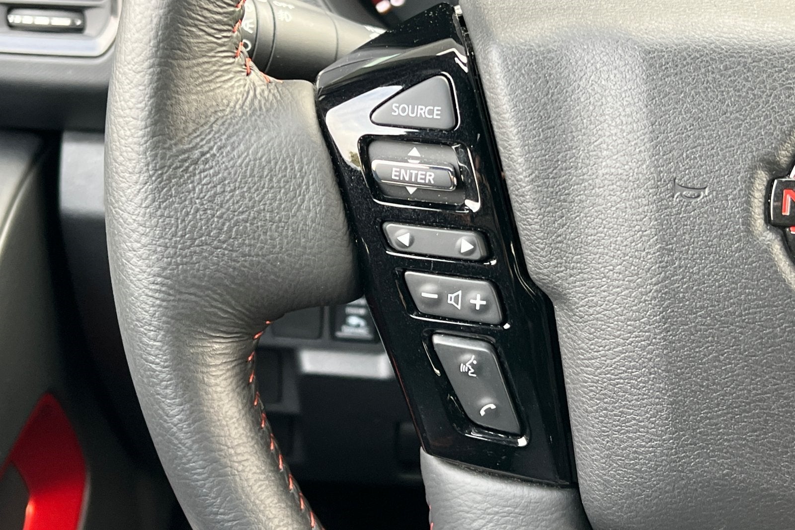 2023 Nissan Frontier PRO-X