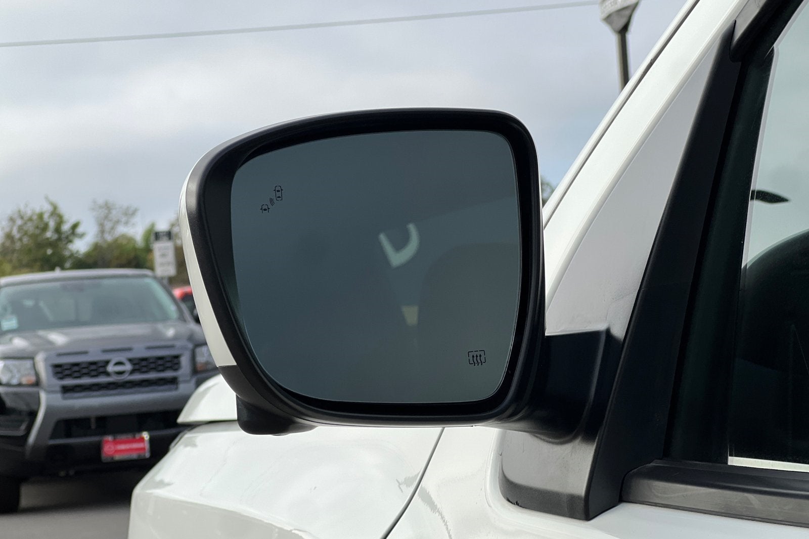 2023 Nissan Frontier PRO-X