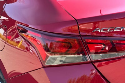 2022 Hyundai Accent SE