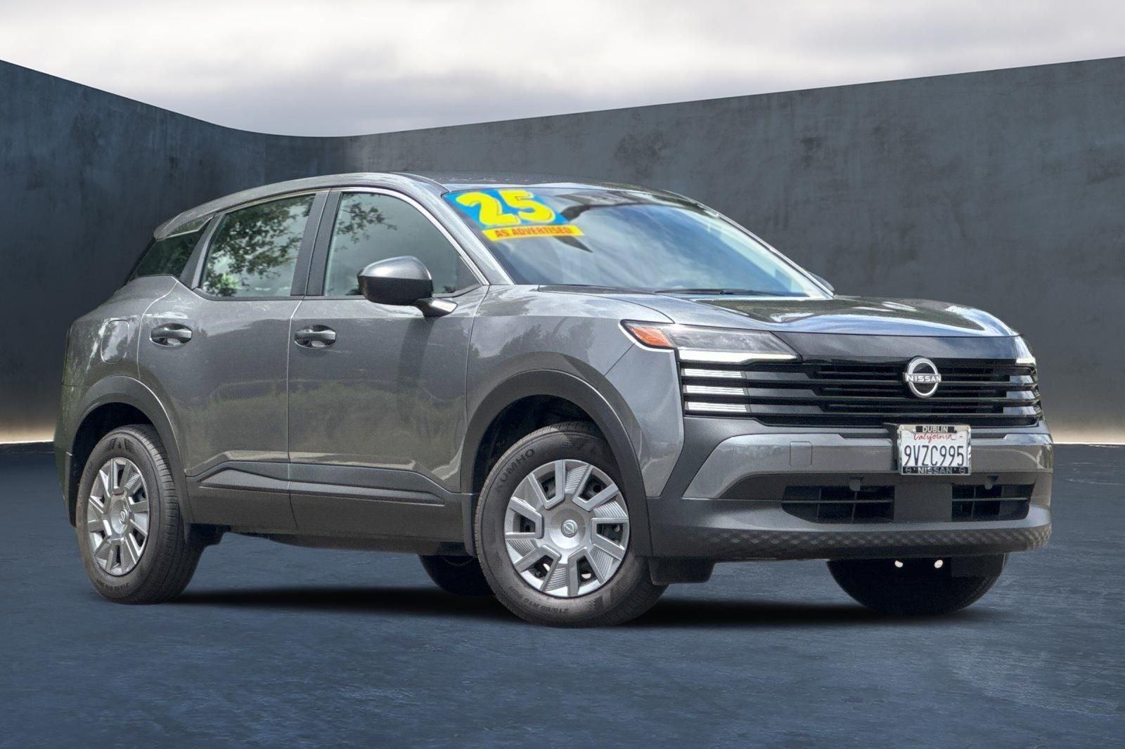 2025 Nissan Kicks S