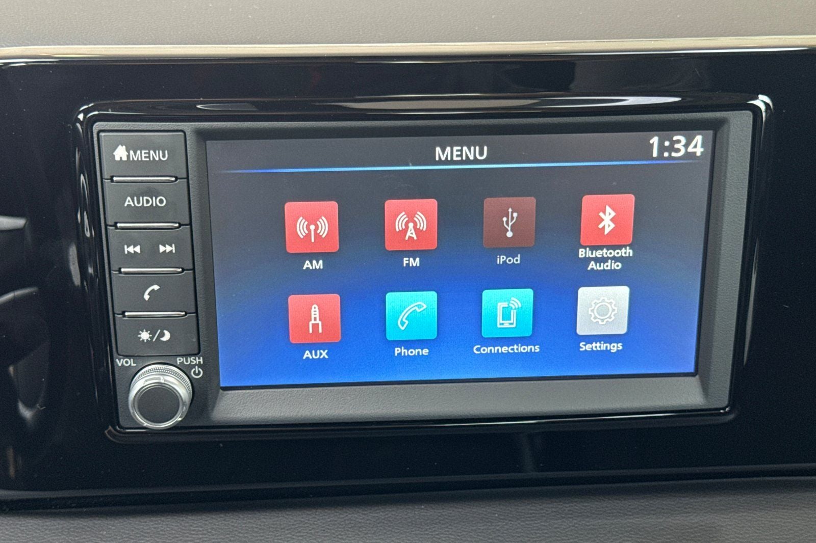 2025 Nissan Kicks S