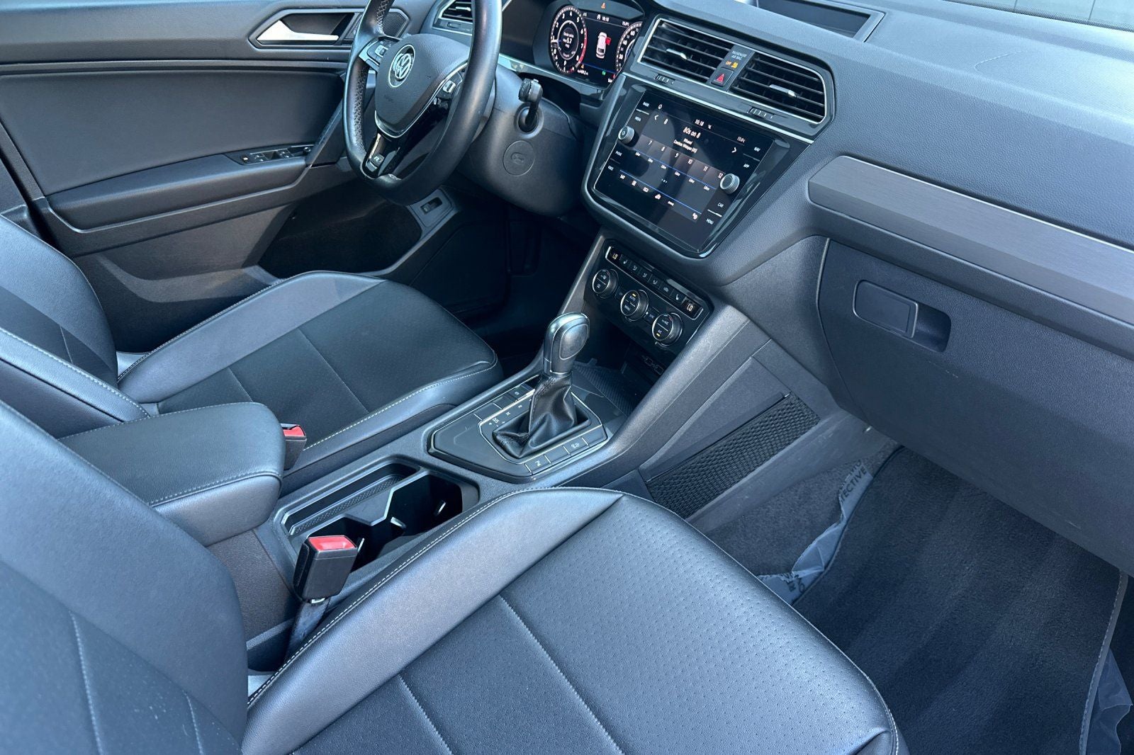 2019 Volkswagen Tiguan 2.0T SEL R-Line