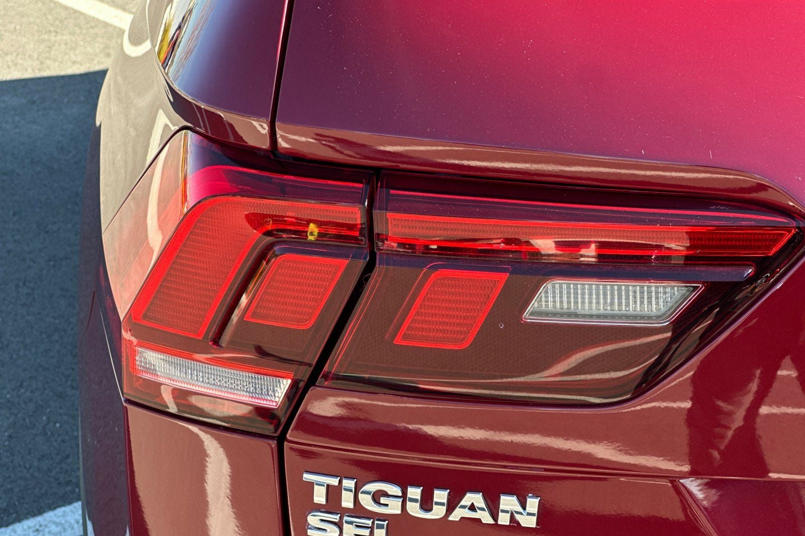 2019 Volkswagen Tiguan 2.0T SEL R-Line