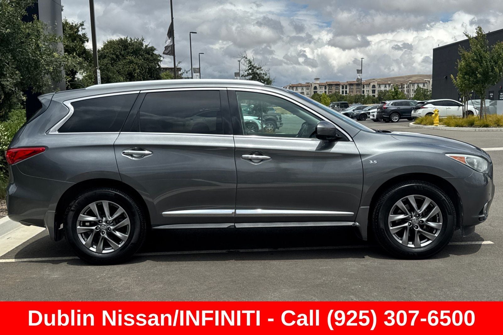 2015 INFINITI QX60 Base