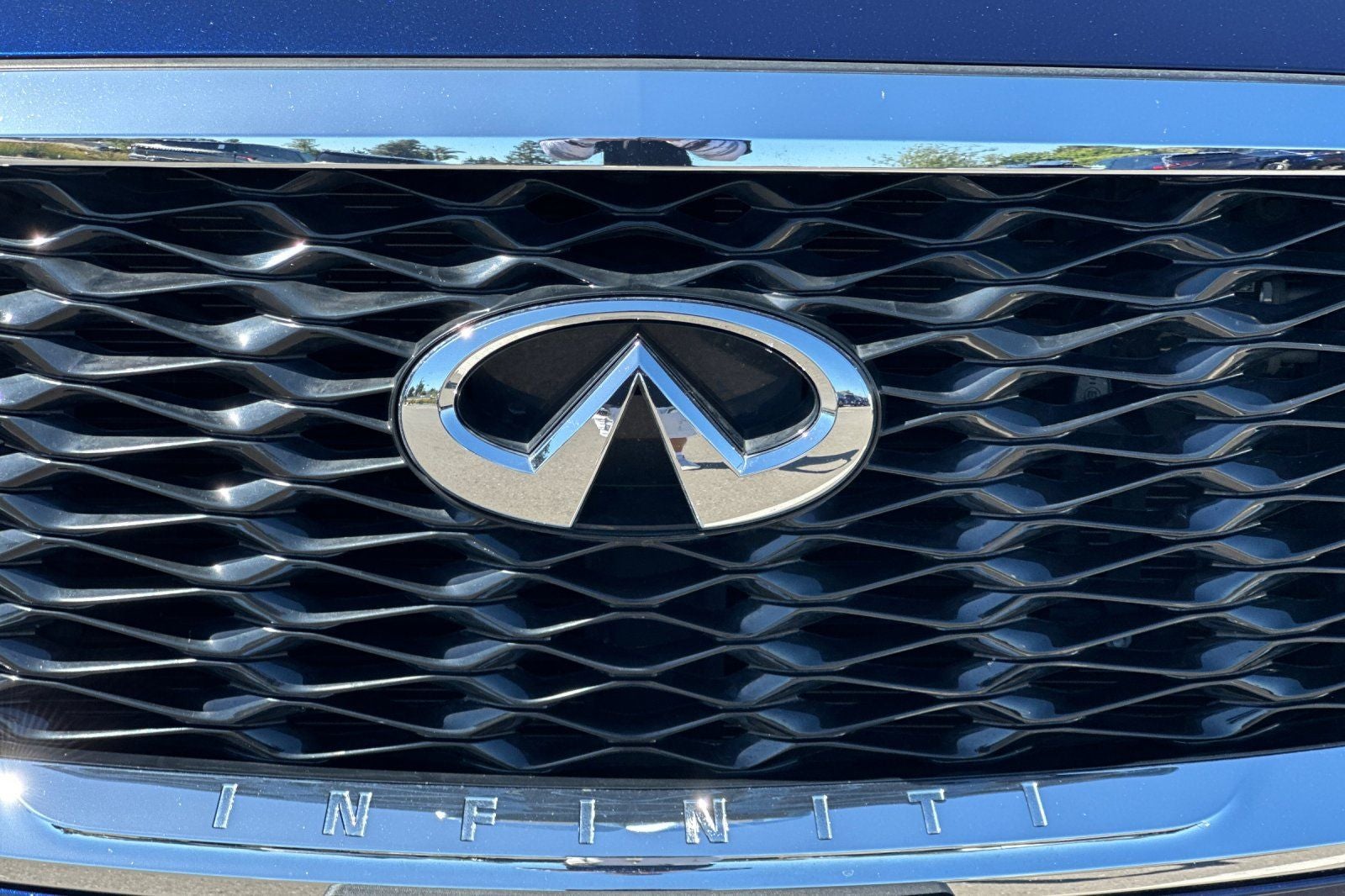 2025 INFINITI QX60 PURE