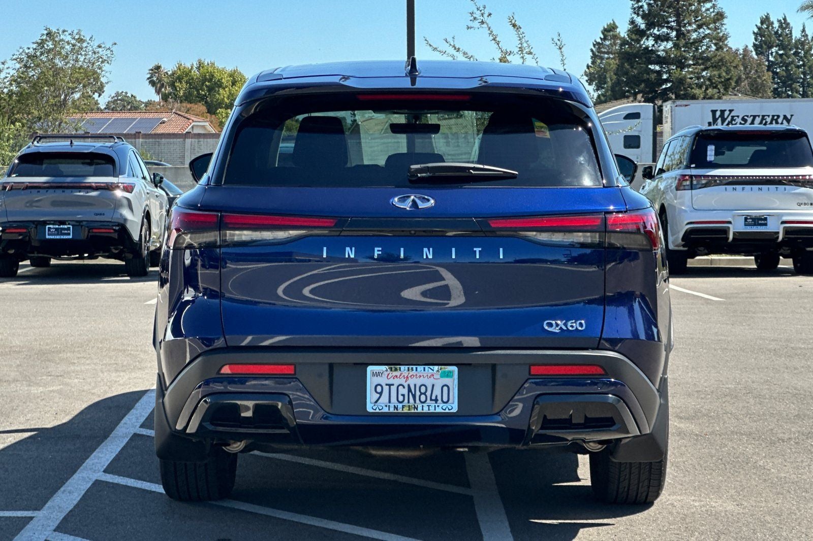 2025 INFINITI QX60 PURE
