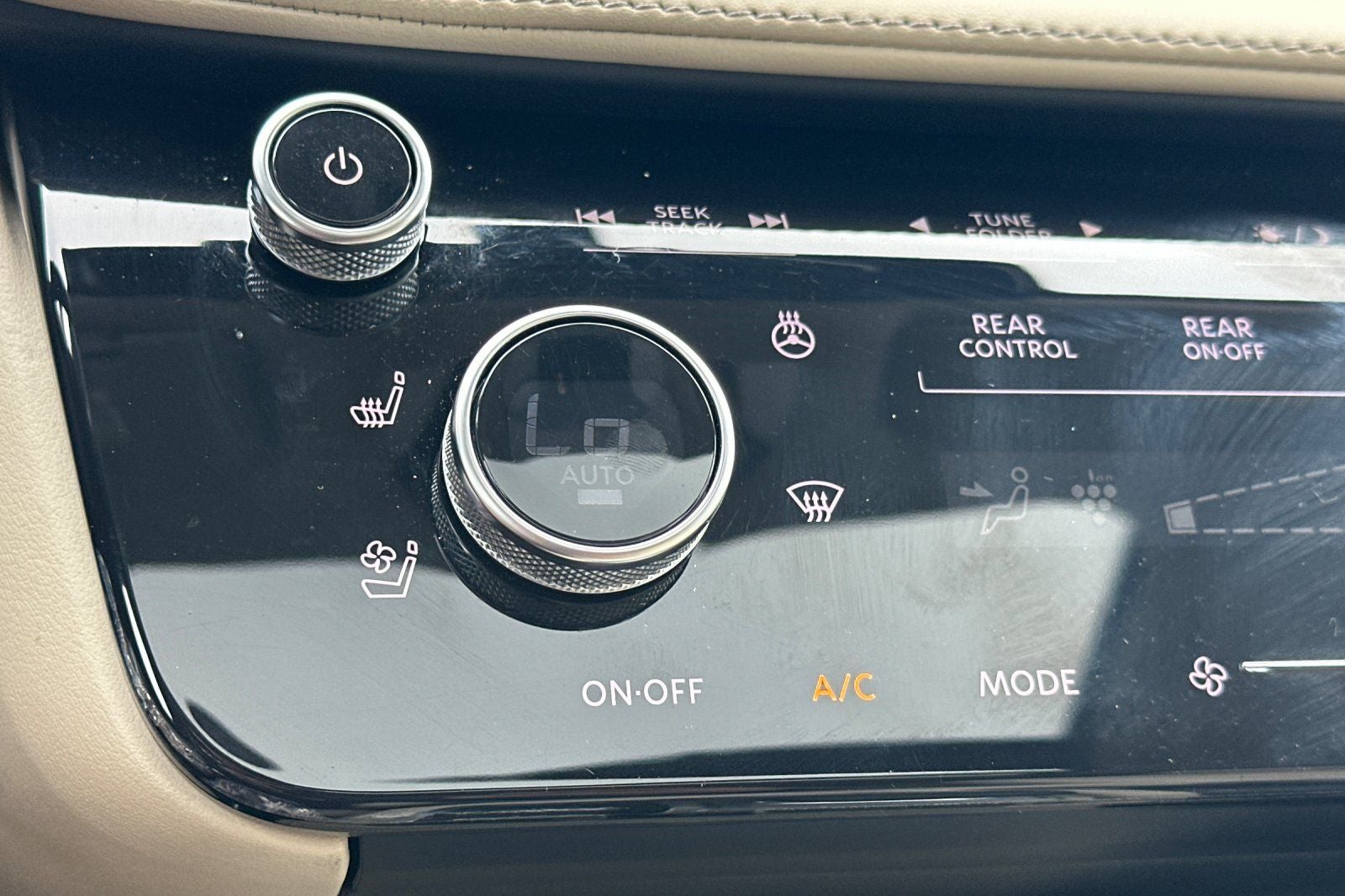 2025 INFINITI QX60 Sensory