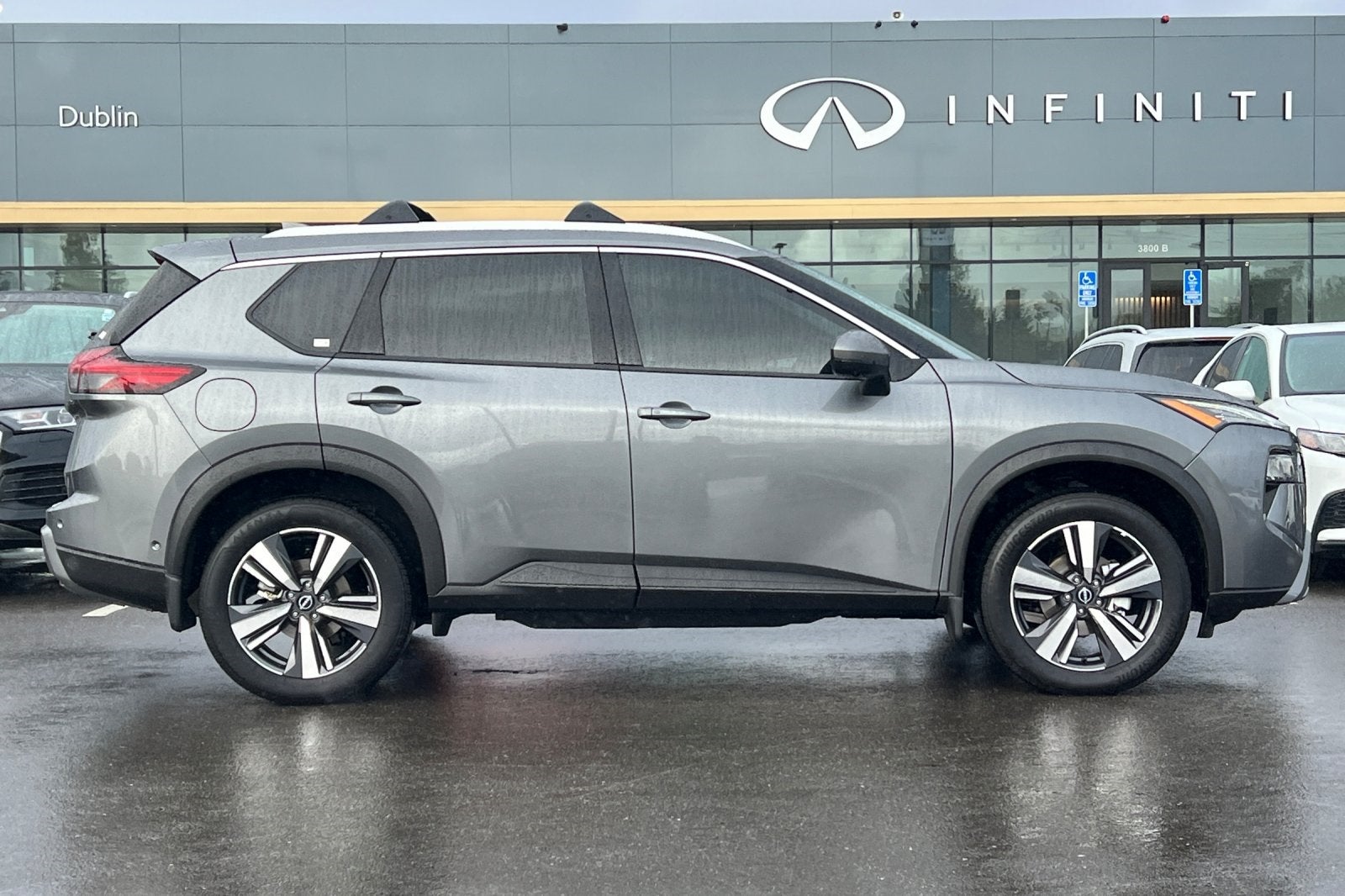 2024 Nissan Rogue SL