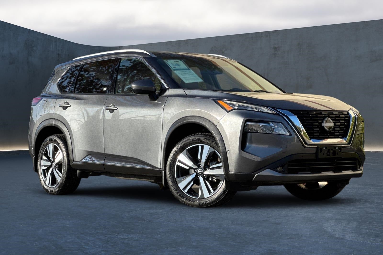 2022 Nissan Rogue SL