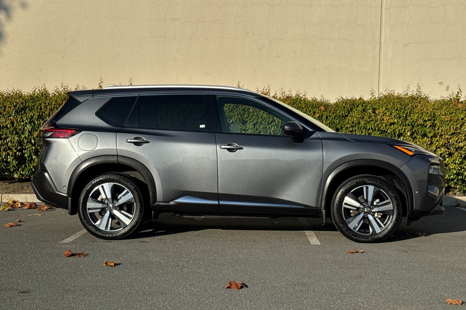 2022 Nissan Rogue SL