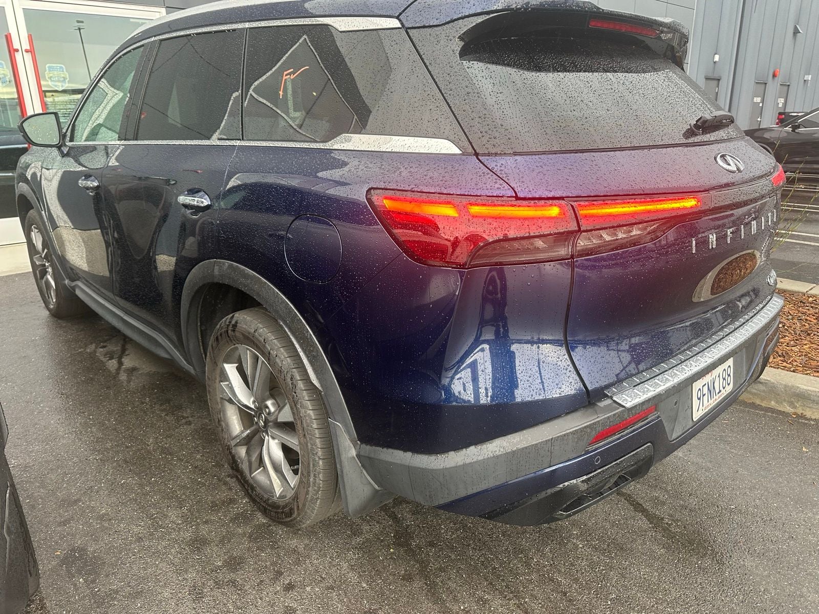 2023 INFINITI QX60 LUXE