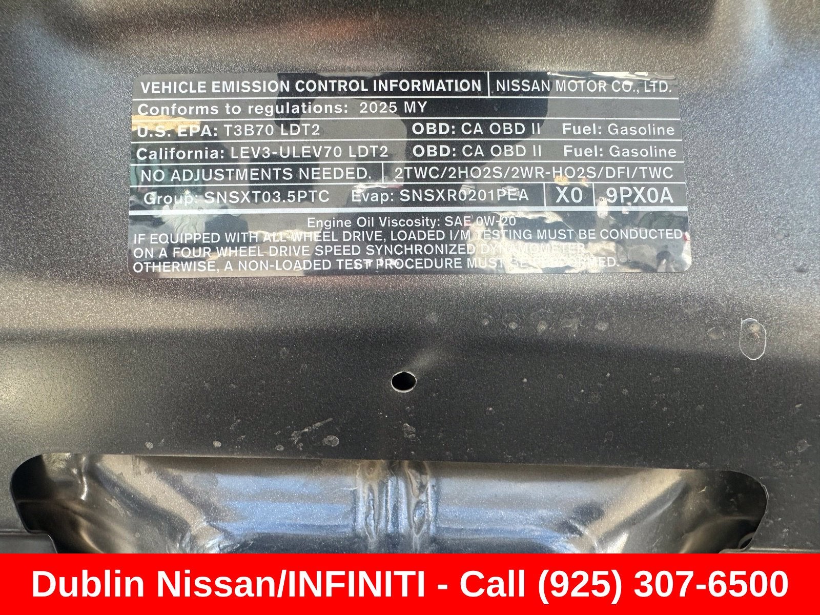 2025 Nissan Pathfinder SV