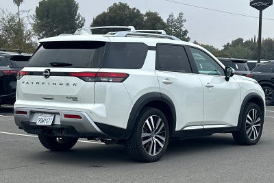 2023 Nissan Pathfinder Platinum