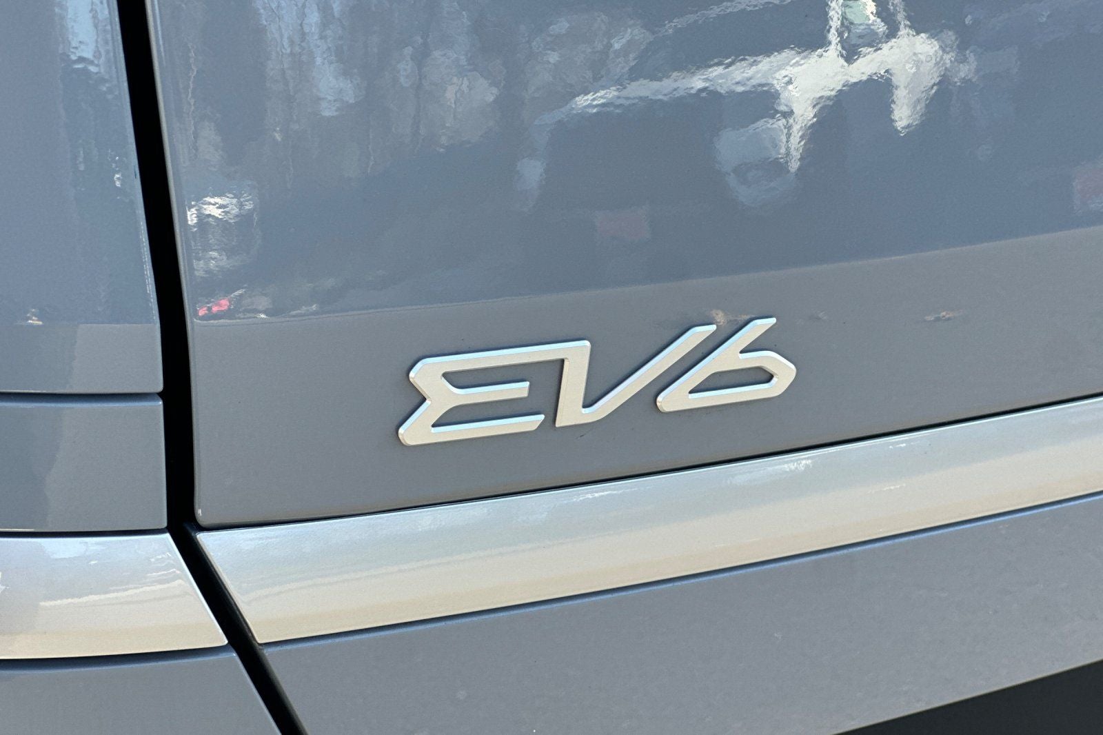 2025 Kia EV6 Light