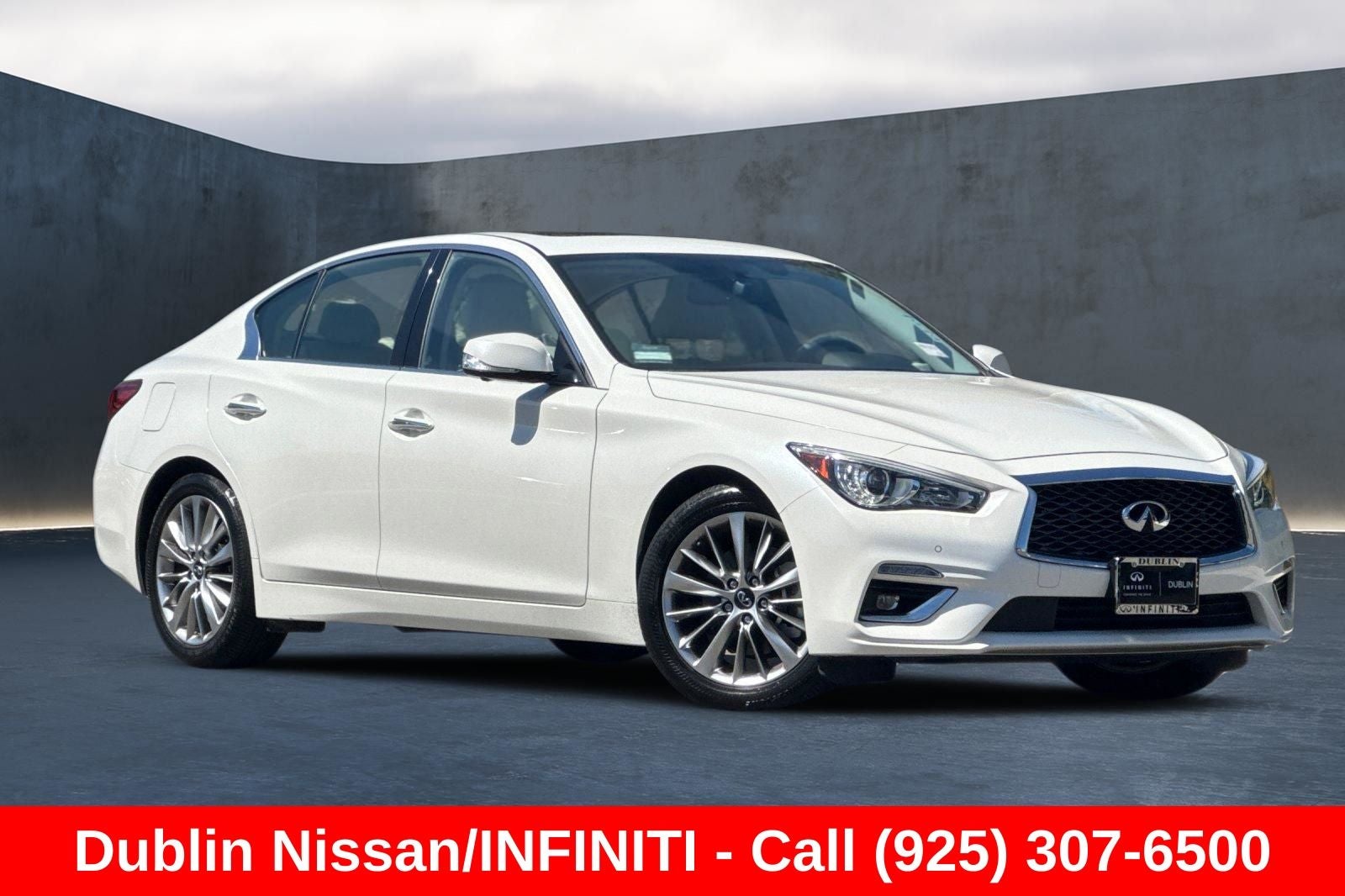 2023 INFINITI Q50 LUXE