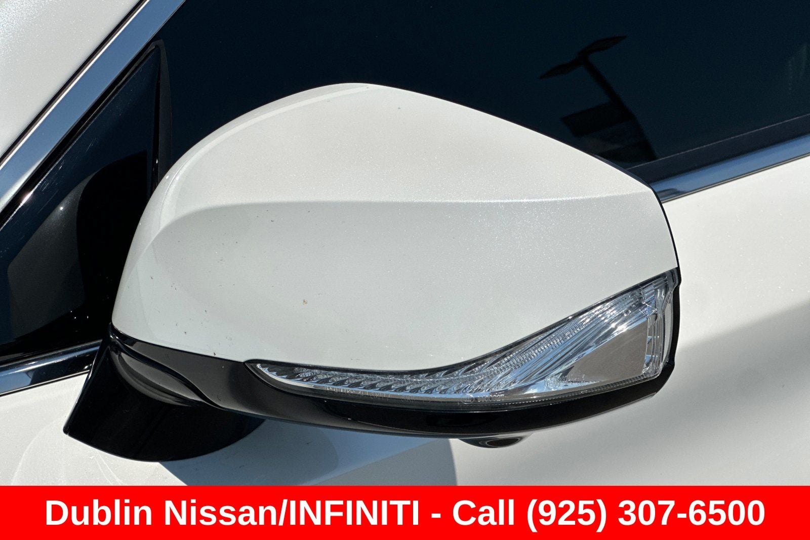 2022 INFINITI Q60 LUXE