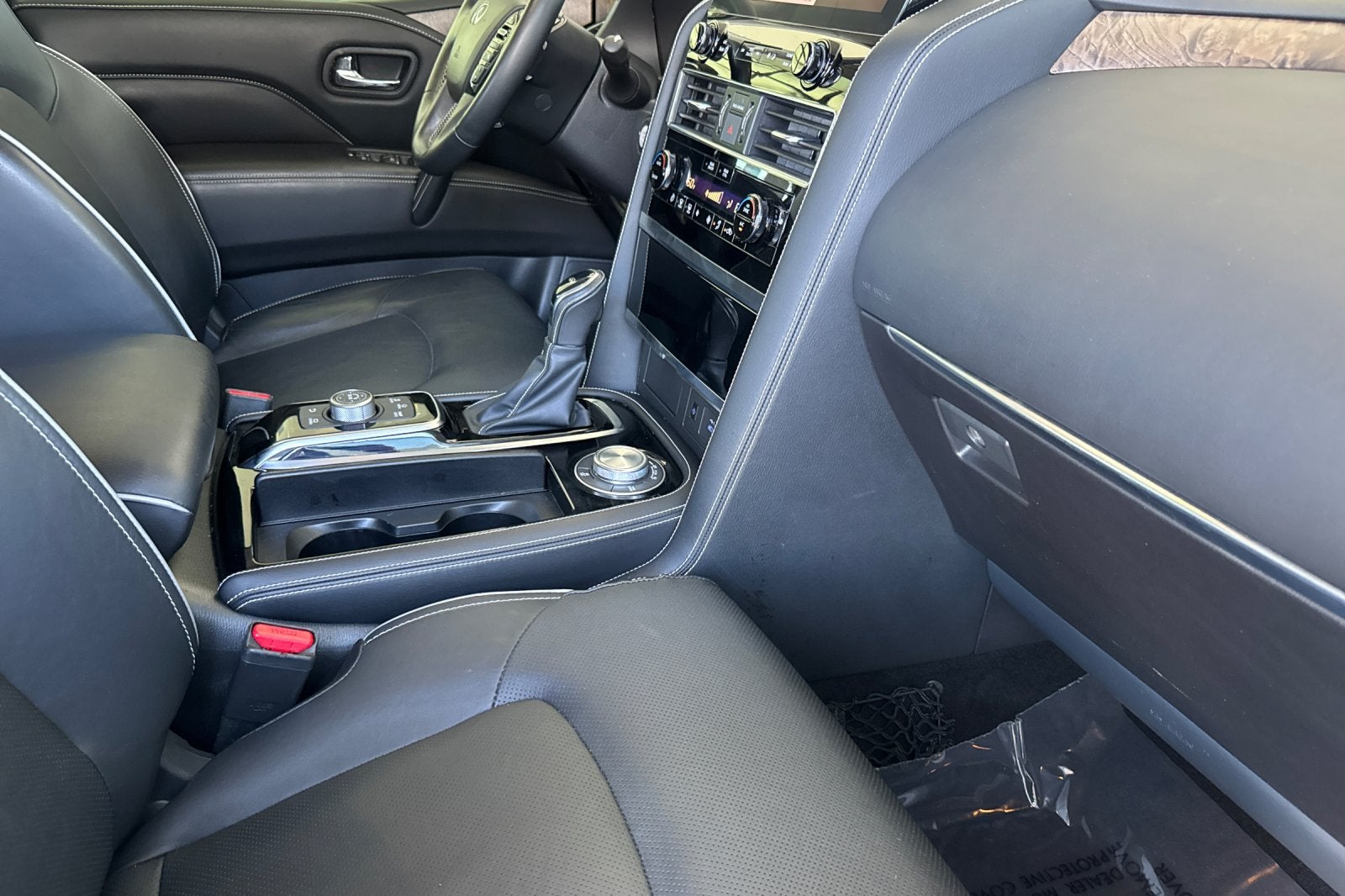 2023 INFINITI QX80 Premium Select