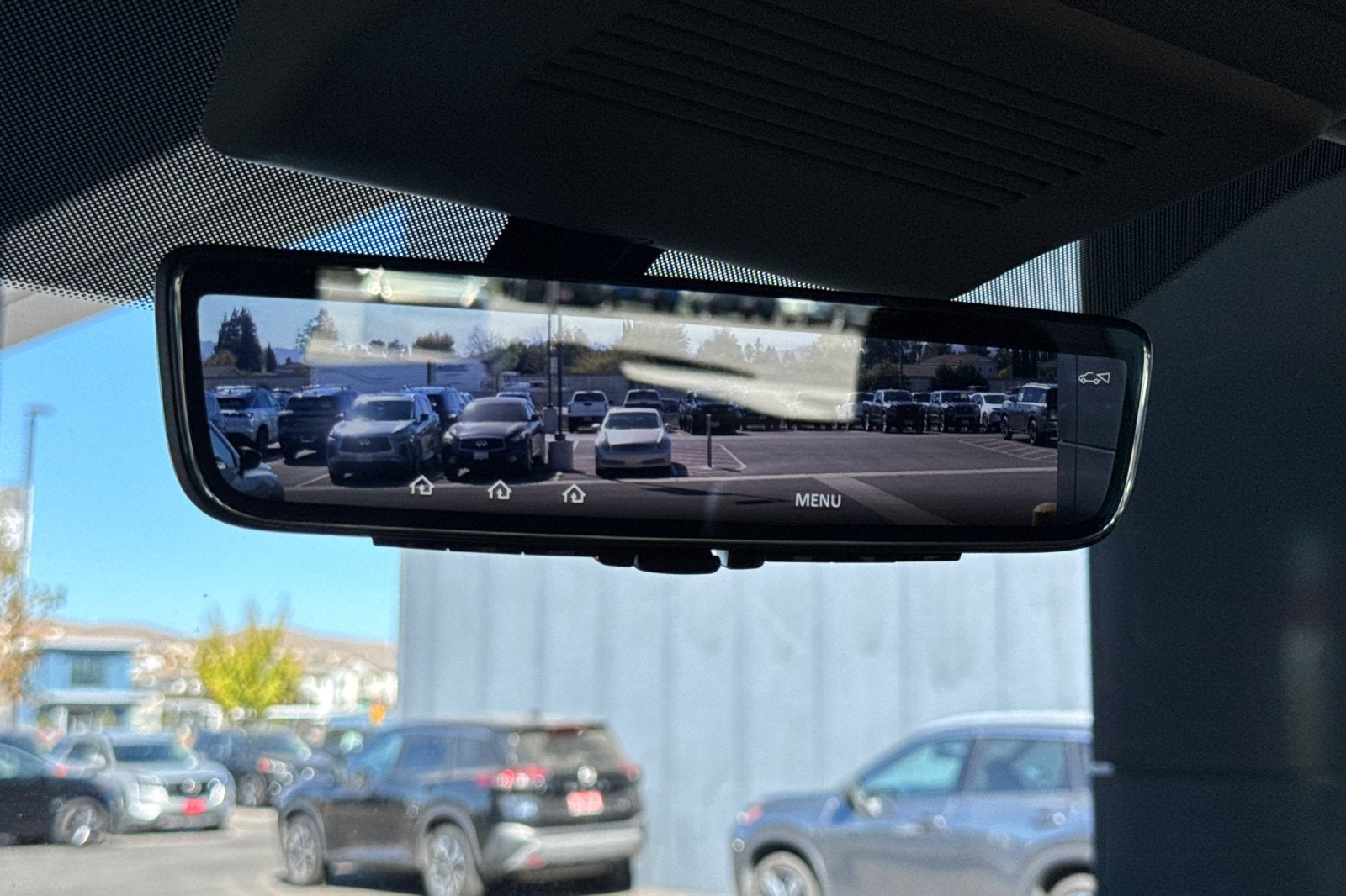 2023 INFINITI QX80 Premium Select