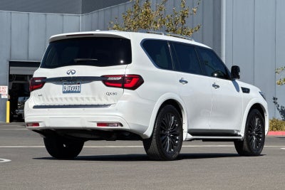 2023 INFINITI QX80 Premium Select