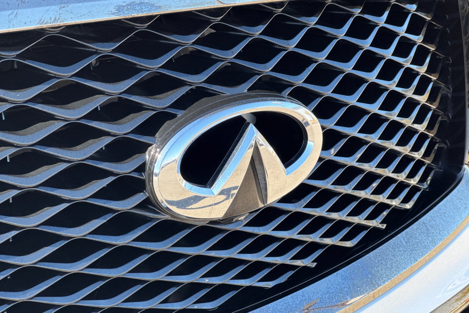 2023 INFINITI QX80 Premium Select