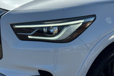 2023 INFINITI QX80 Premium Select