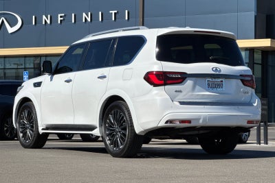 2023 INFINITI QX80 Premium Select