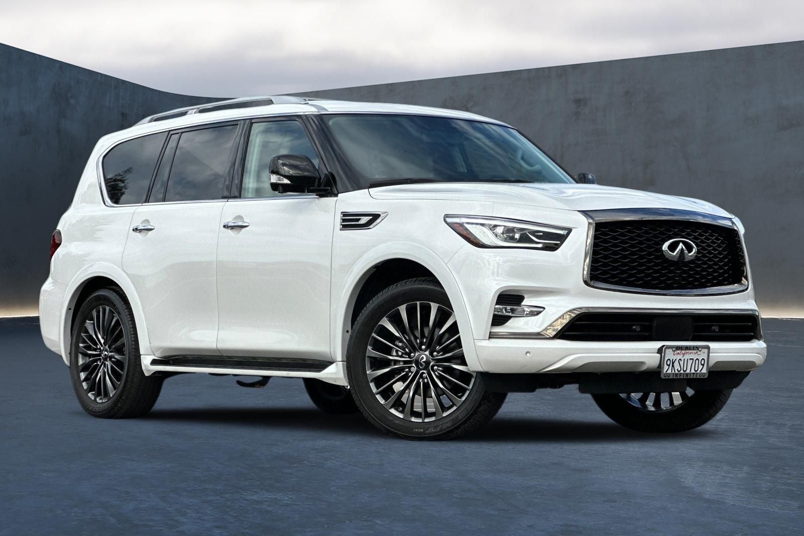 2023 INFINITI QX80 Premium Select