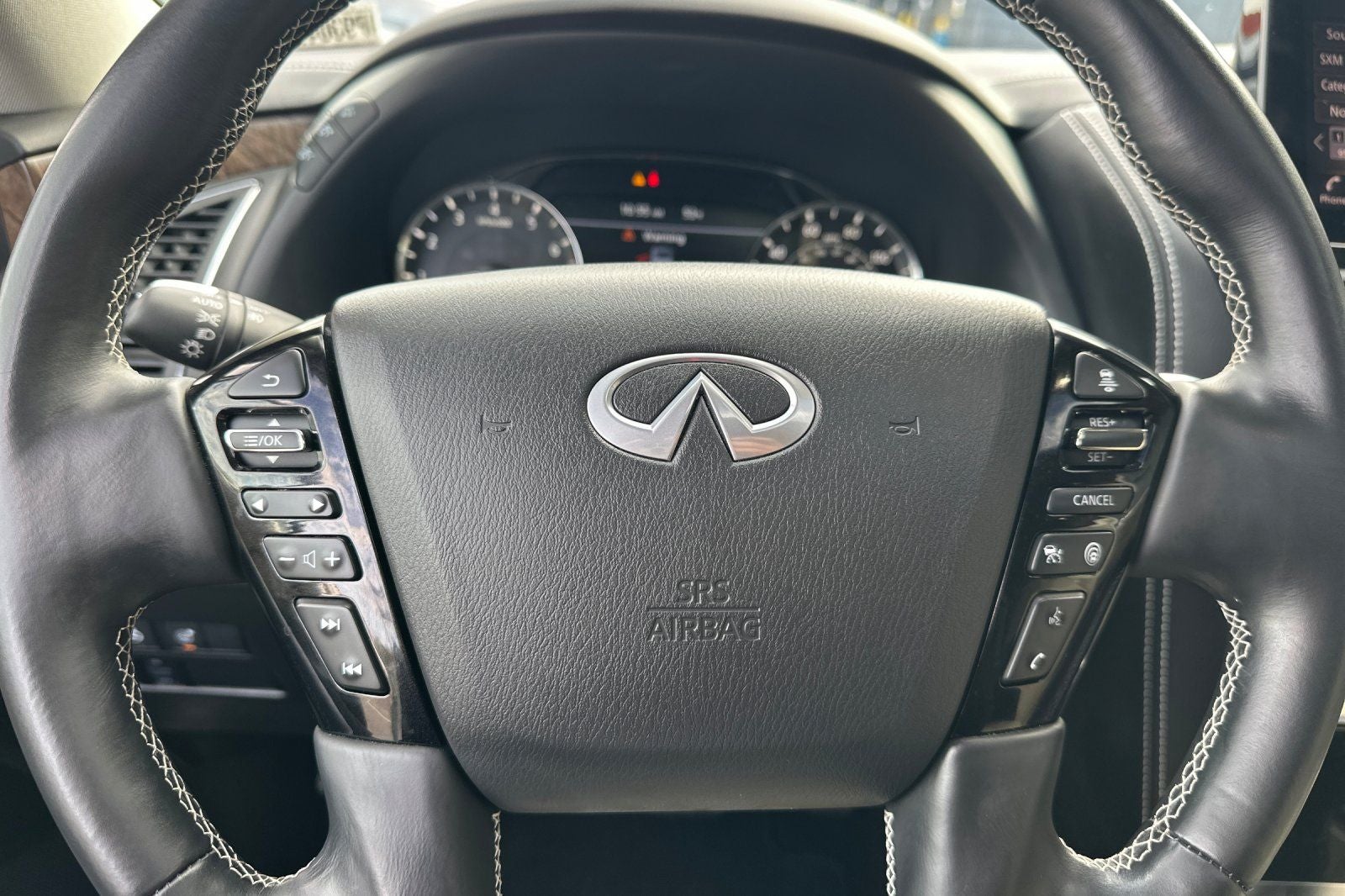 2023 INFINITI QX80 Premium Select