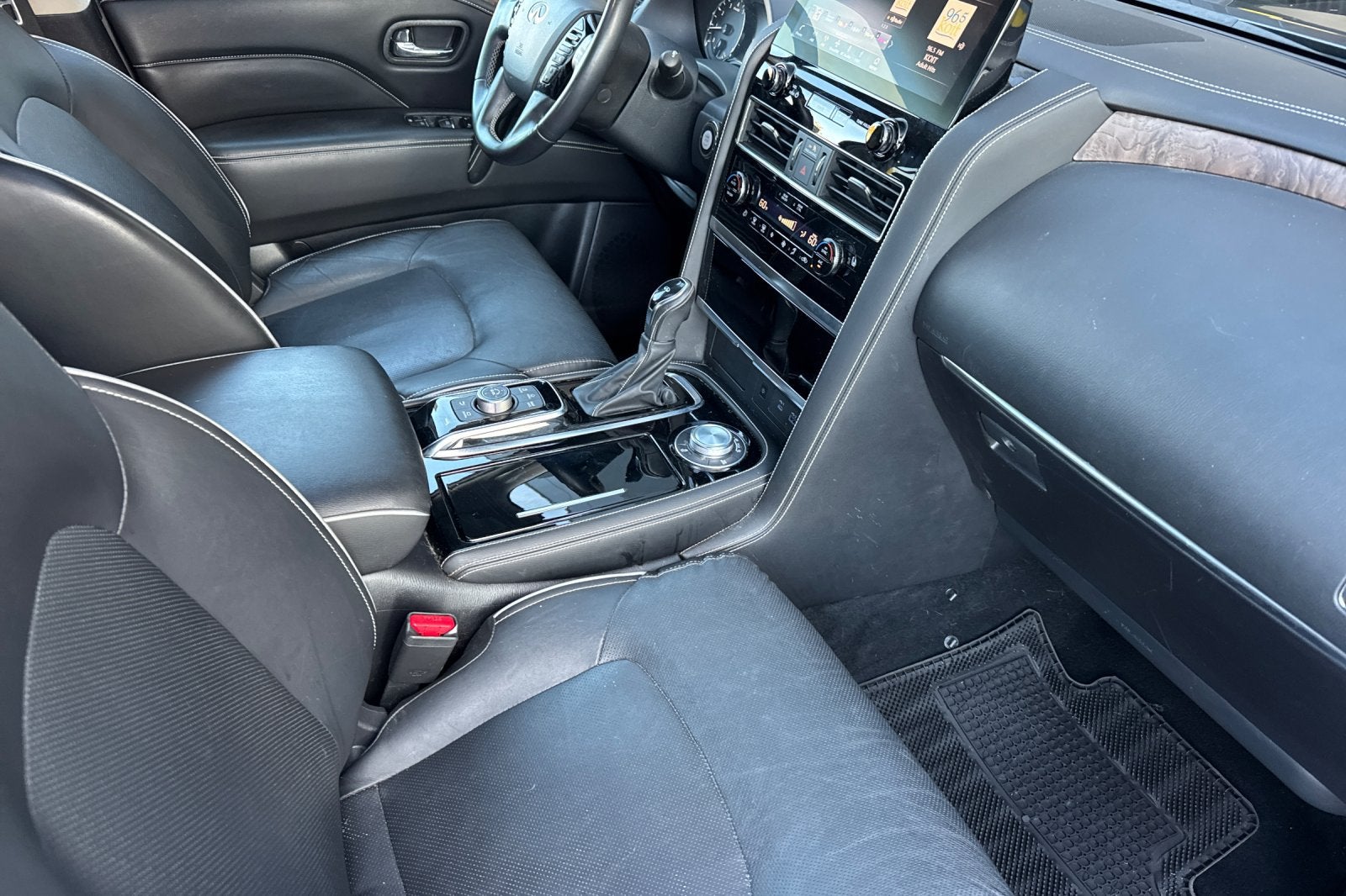 2023 INFINITI QX80 Premium Select