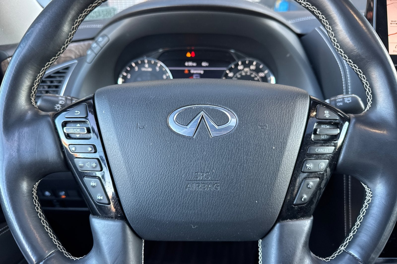 2023 INFINITI QX80 Premium Select