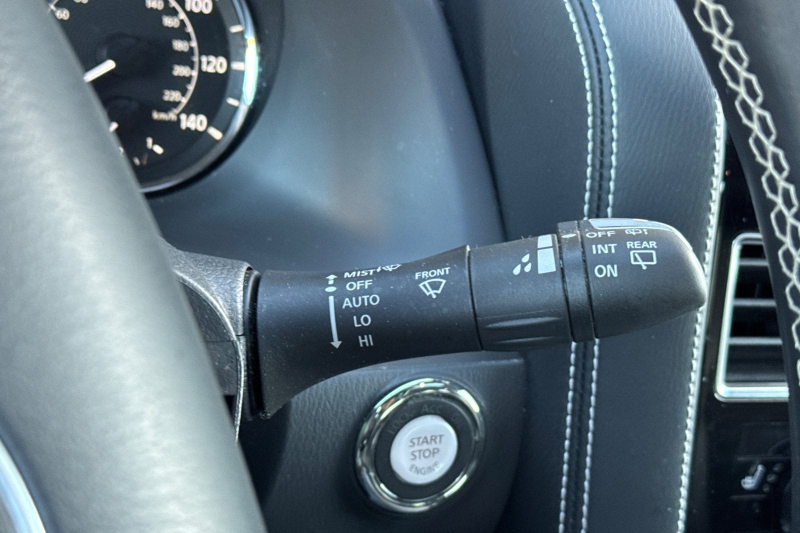 2023 INFINITI QX80 Premium Select