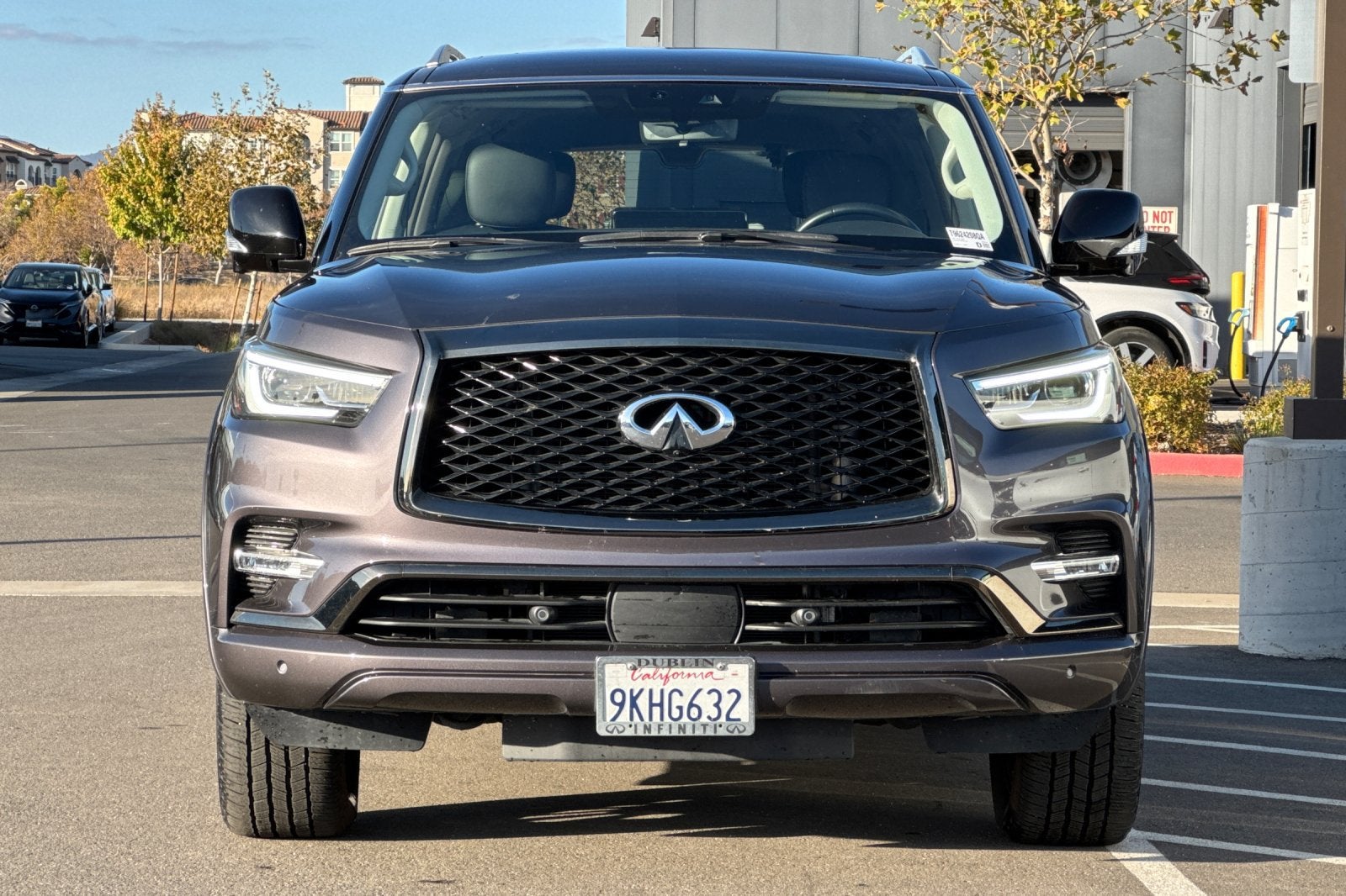 2023 INFINITI QX80 Premium Select