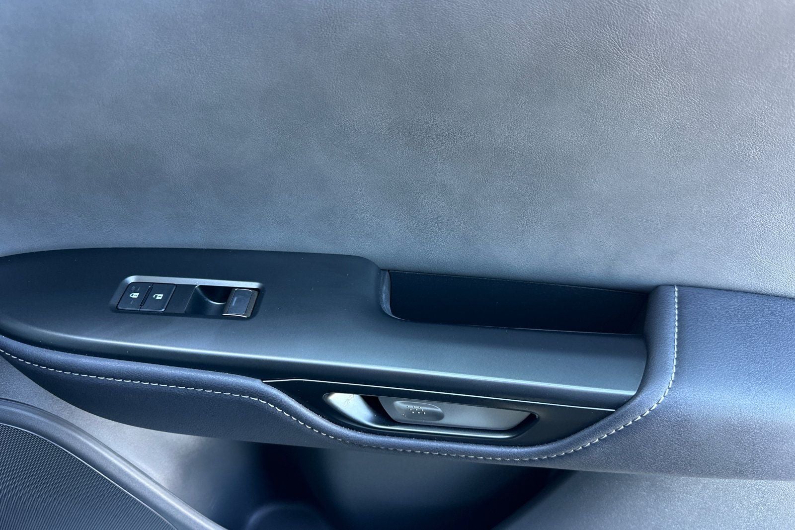 2023 Lexus RZ 450e Premium